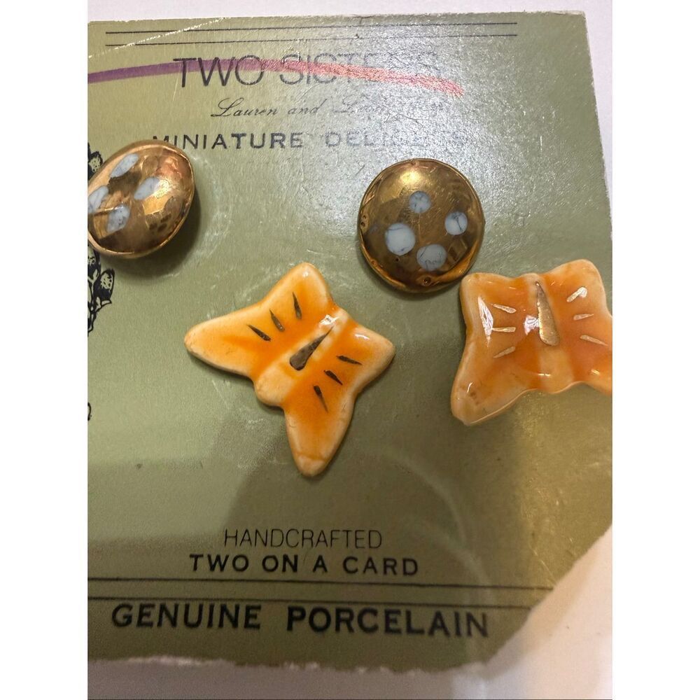 Vintage Set of 2 Two Sisters Women's Miniature Delft Porcelain Earrings NWT